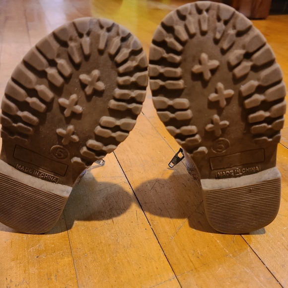 Brown and Black Kids Boots - Picture 3 of 7